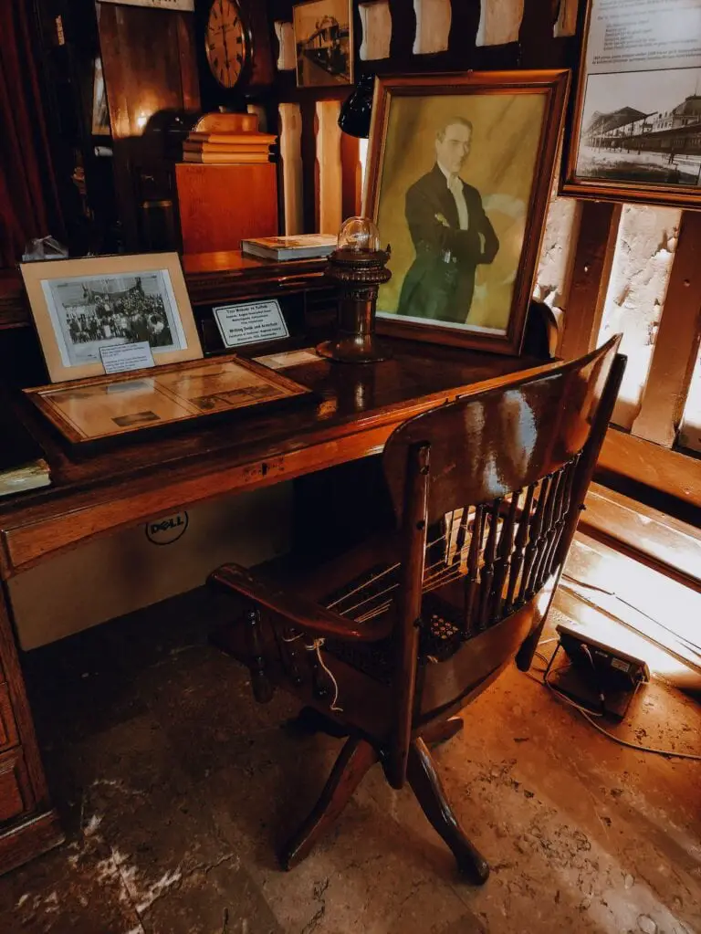 Best Desk Wood - Tree To Timber